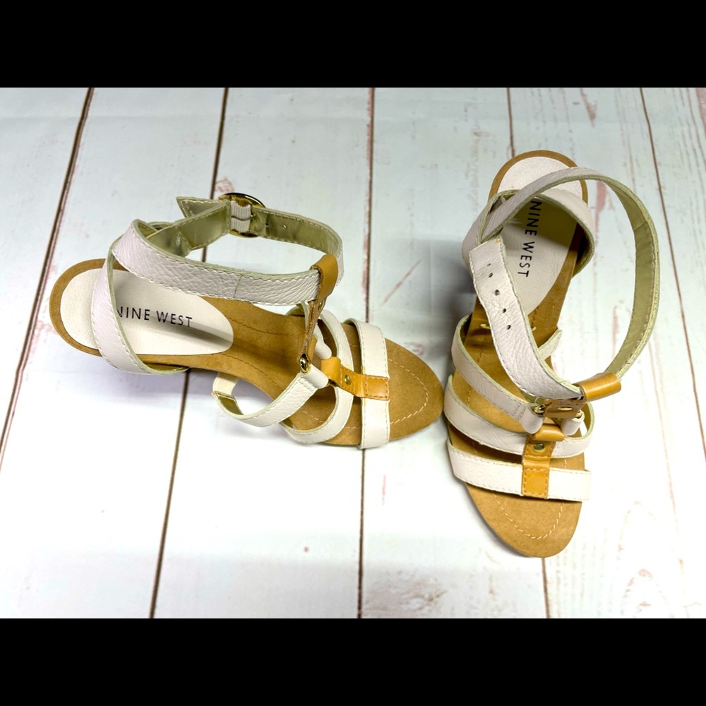 Nine West  strapping sandals Like NEW condition Size 8